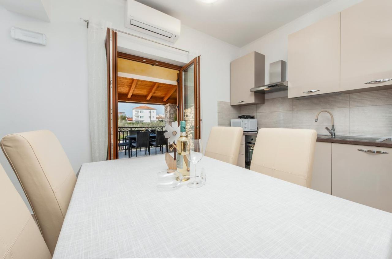 Comfort Apartments Karla Rovinj Buitenkant foto