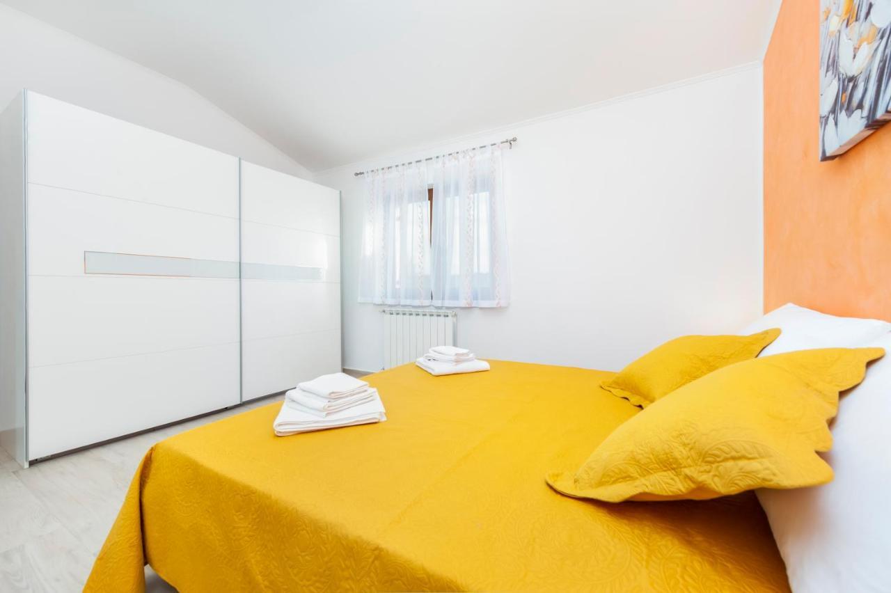Comfort Apartments Karla Rovinj Buitenkant foto