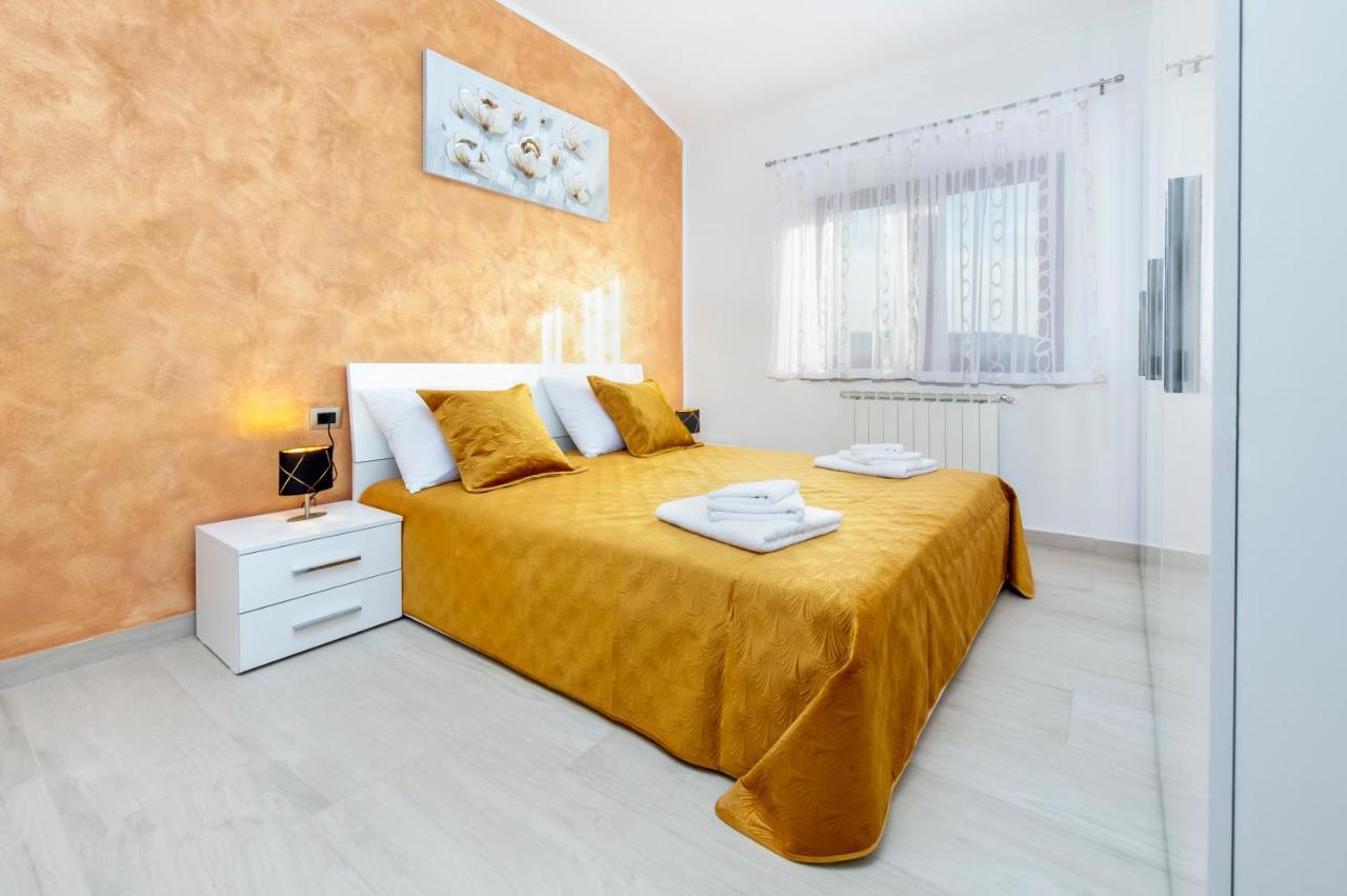 Comfort Apartments Karla Rovinj Buitenkant foto